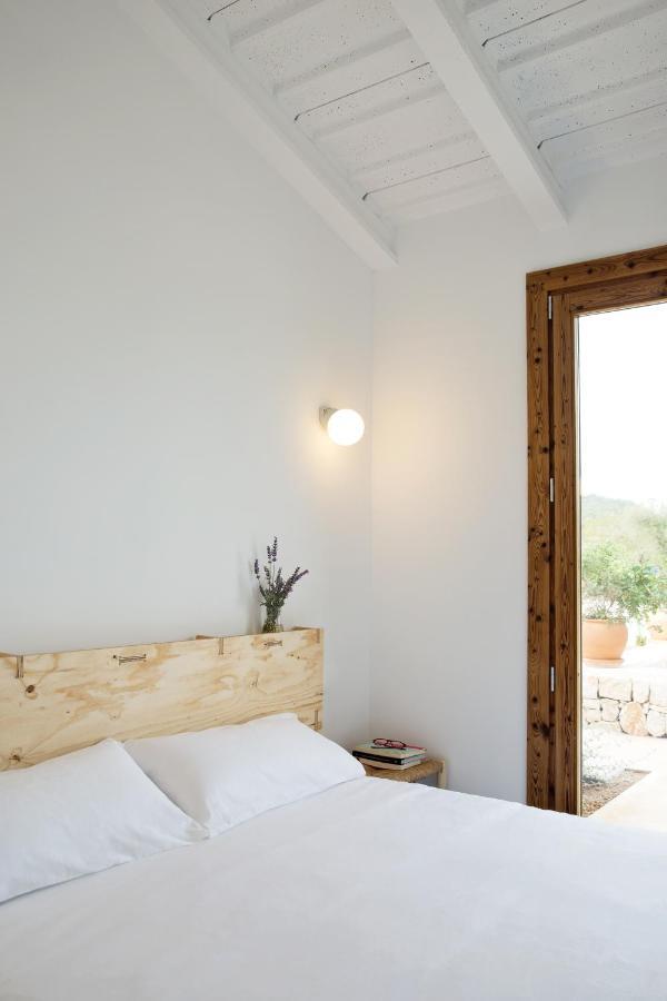 Sa Nau - Adults Only Over 16 Farm stay *
